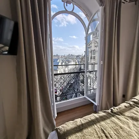 Tinah Paris, Réaumur - Montorgeuil