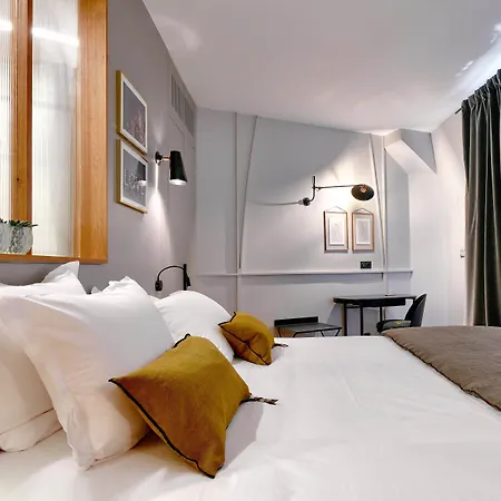 Tinah Paris, Réaumur - Montorgeuil 3*