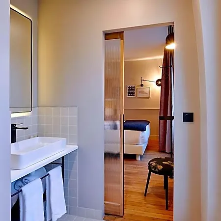 Tinah Paris, Réaumur - Montorgeuil 3*