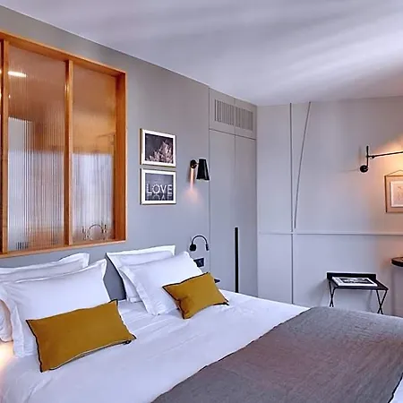 Tinah Paris, Réaumur - Montorgeuil 3*