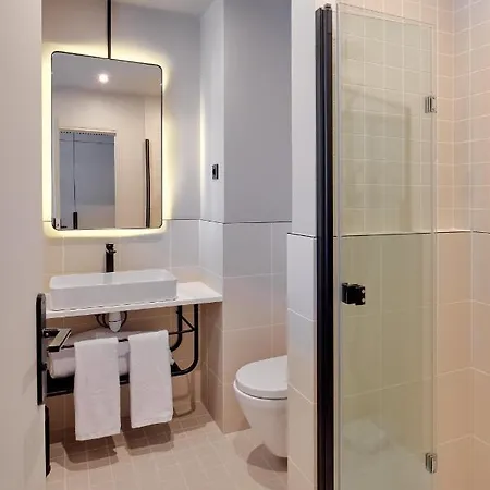 Tinah Paris, Reaumur - Montorgeuil Hotell 2*