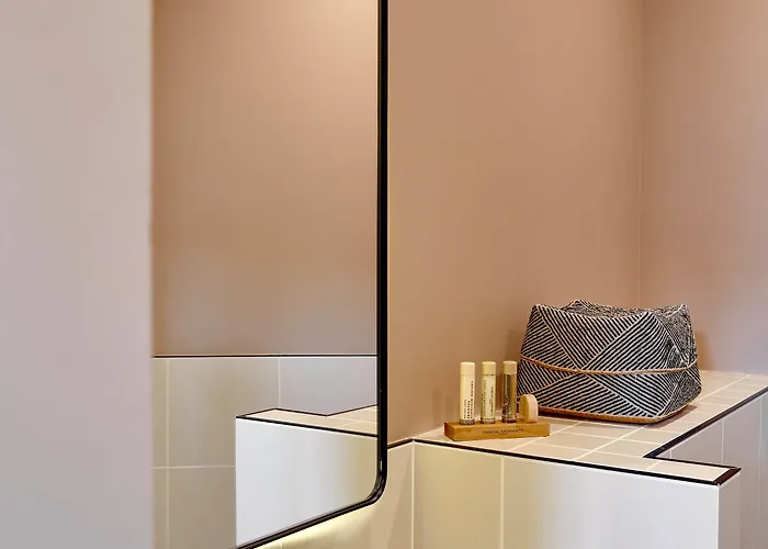 Tinah Paris, Reaumur - Montorgeuil 3* Paris