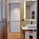 Tinah Paris, Reaumur - Montorgeuil Paris