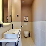Tinah Paris, Reaumur - Montorgeuil 3*